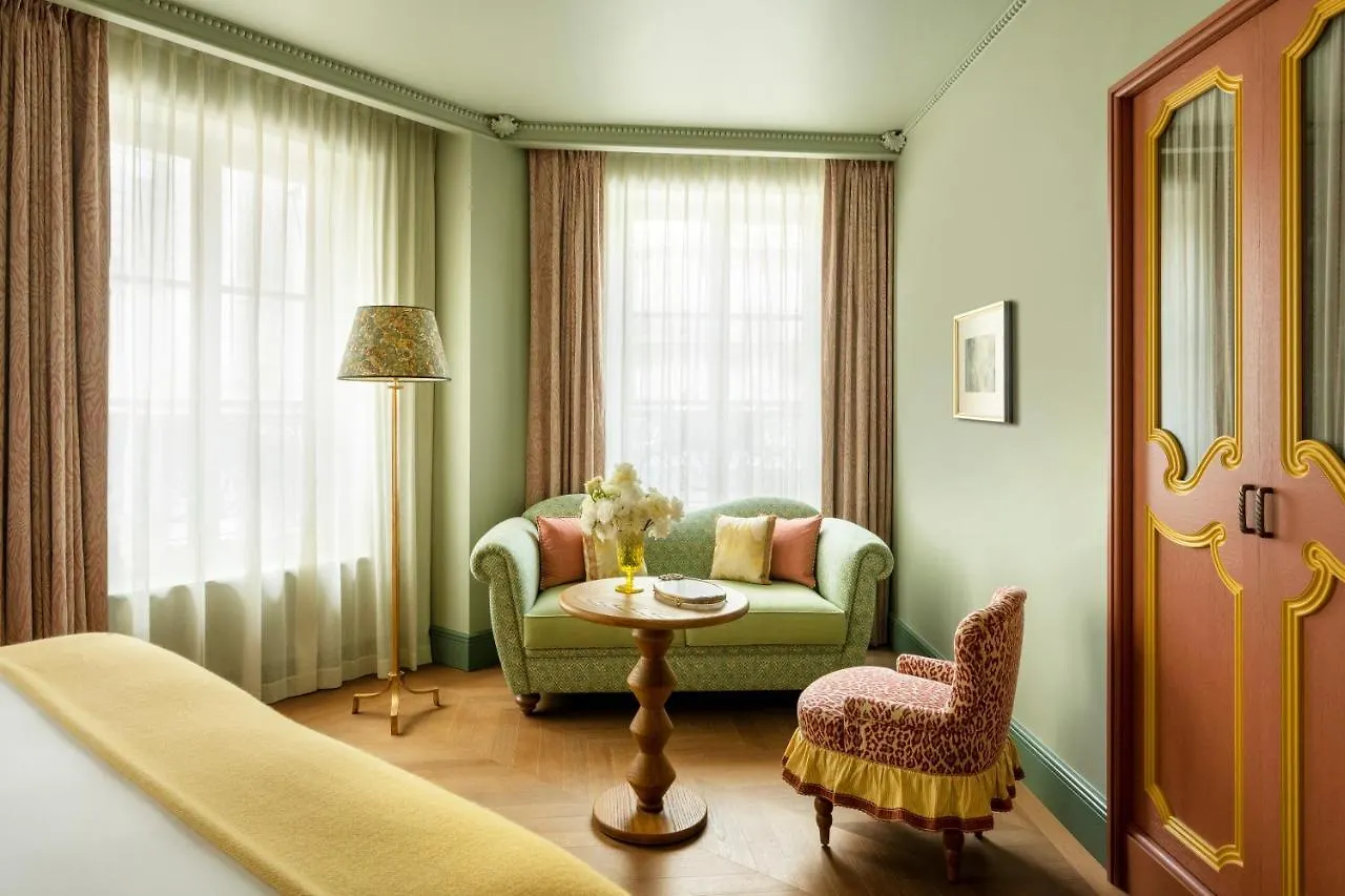 Hotel Le Grand Mazarin París