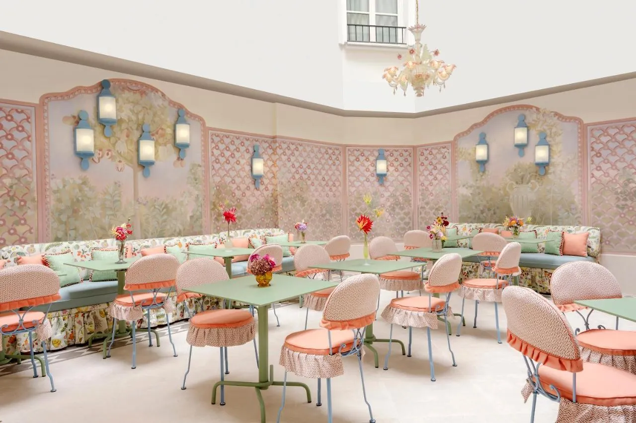 Le Grand Mazarin Hotel